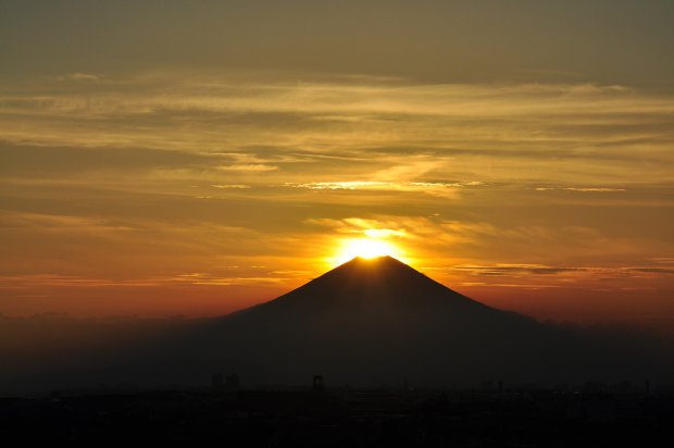 湘南の夕陽ーダイヤモンド富士